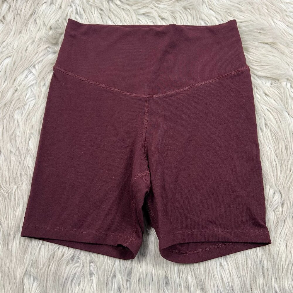 Old Navy Extra High-Rise Bike Shorts Go-Dry